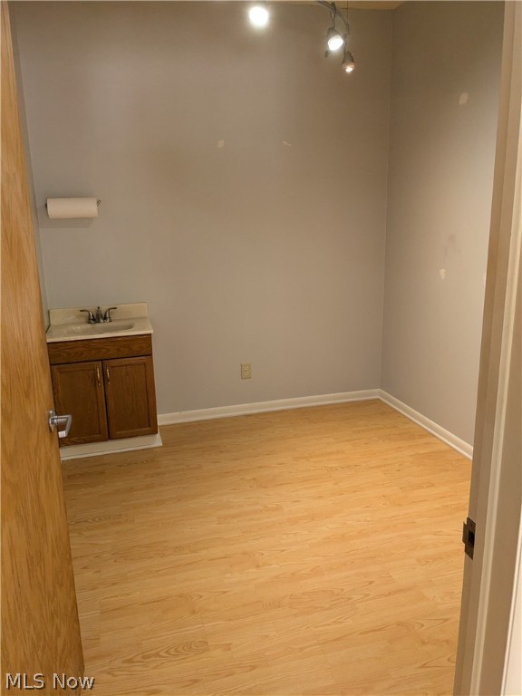 Old Oak Office Park Condos - Commercial Sale