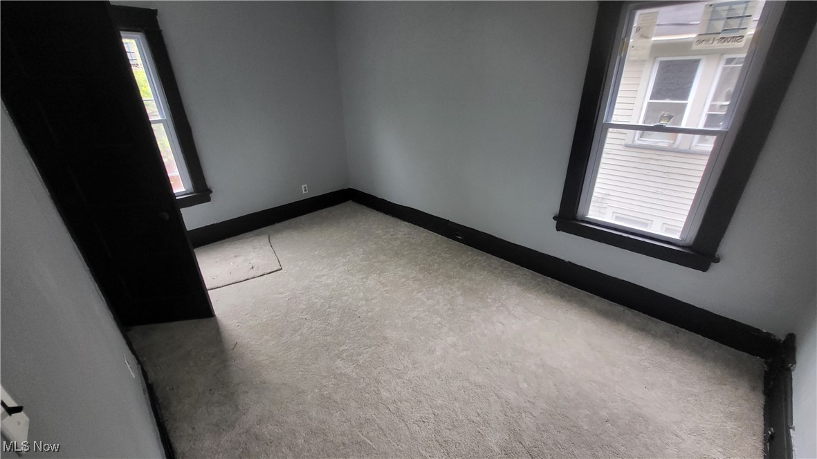 Cleveland, Ohio 44108, United States, 5 Bedrooms Bedrooms, ,3 BathroomsBathrooms,Residential,Pending,135956