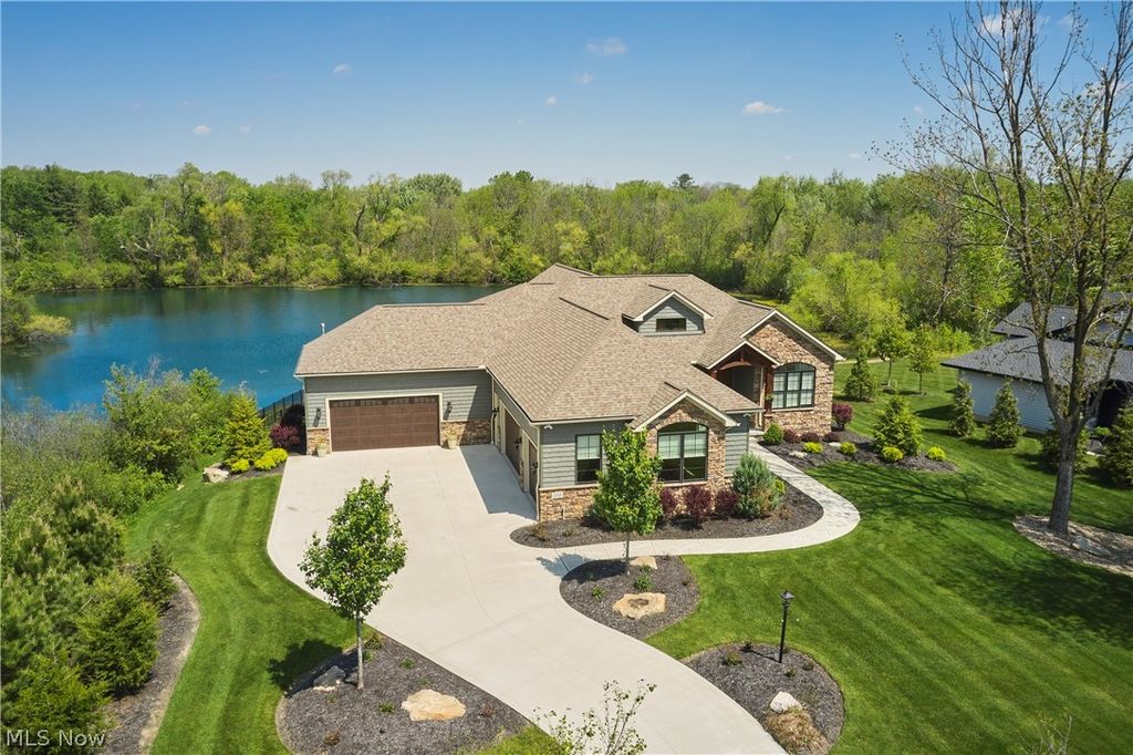 Photo of 2141 Hayden Drive, Hinckley, OH 44233 (MLS # 5211529)