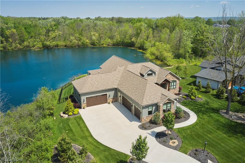 Photo of 2141 Hayden Drive, Hinckley, OH 44233 (MLS # 5211529)