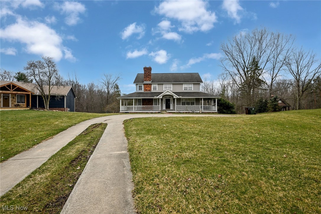 315 Babbling Brook Oval, Hinckley, Ohio image 2