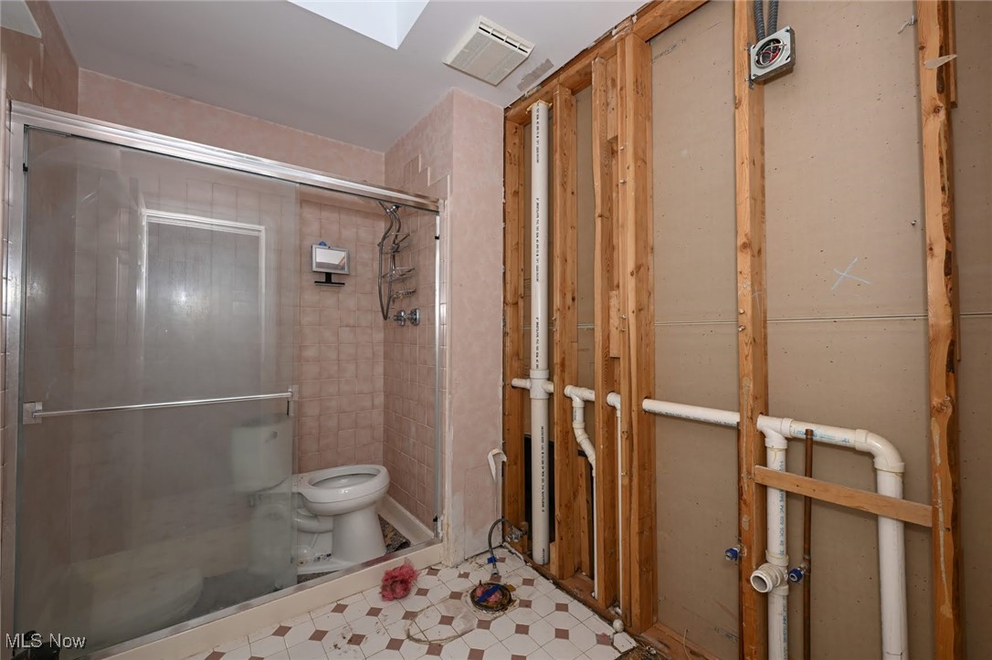 315 Babbling Brook Oval, Hinckley, Ohio image 27