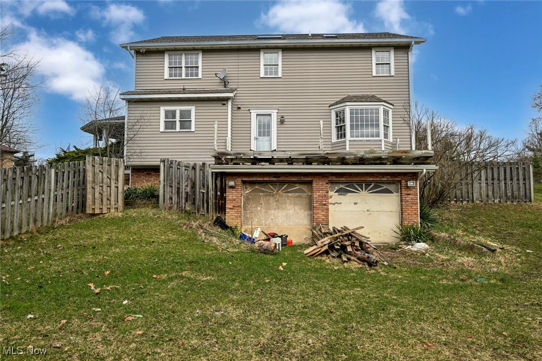 315 Babbling Brook Oval, Hinckley, Ohio image 5