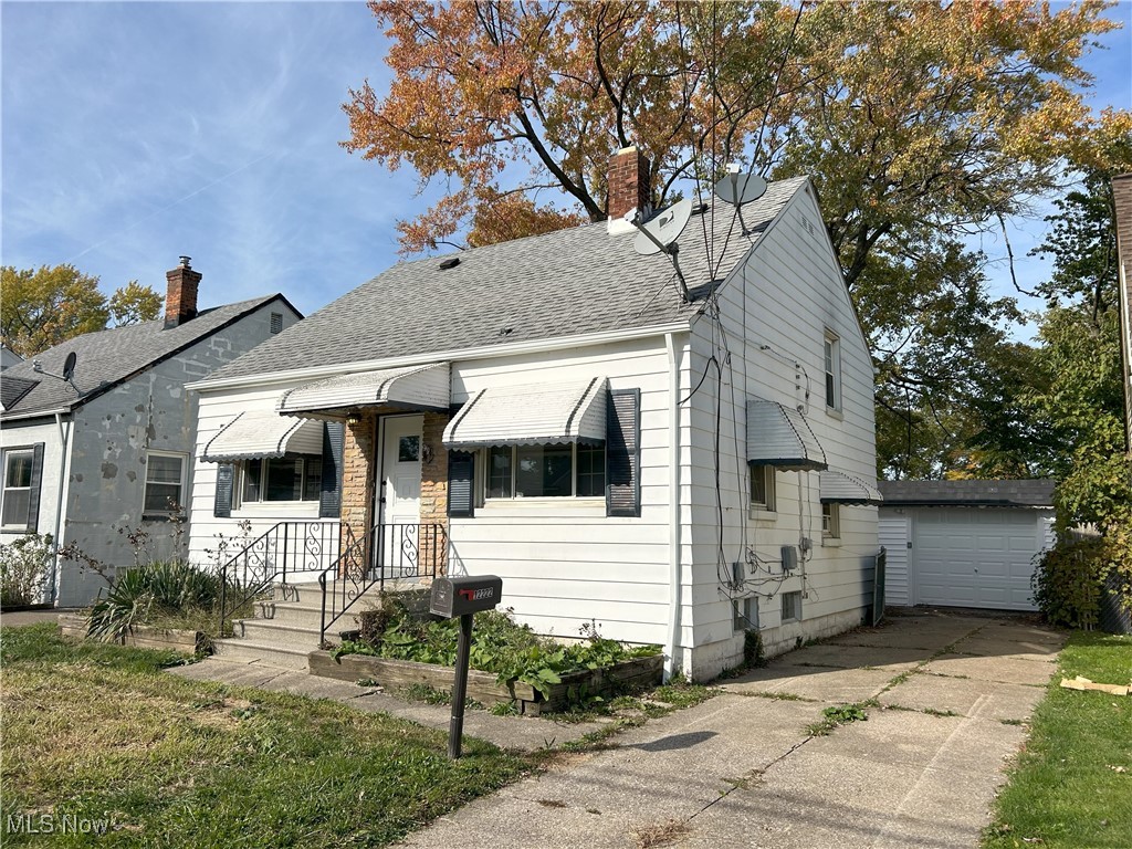 12222 Carrington Avenue, Cleveland, Ohio image 3