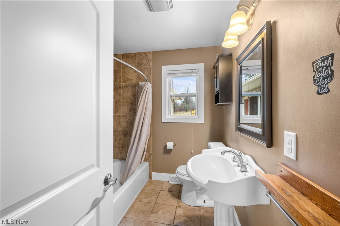 Middle Division/Said Russell - Residential