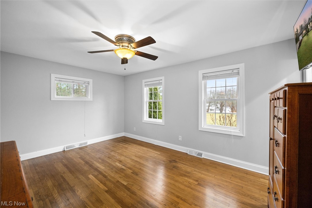 Middle Division/Said Russell - Residential