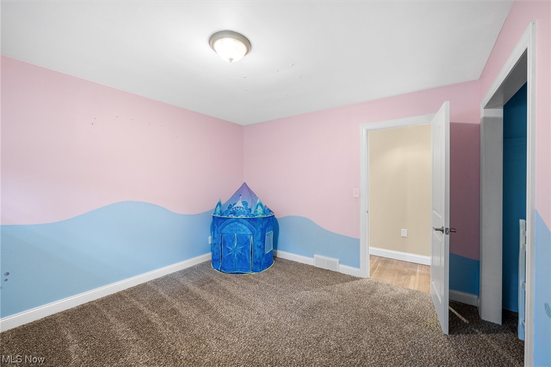 Middle Division/Said Russell - Residential