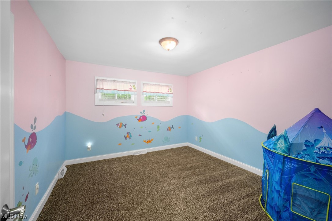 Middle Division/Said Russell - Residential