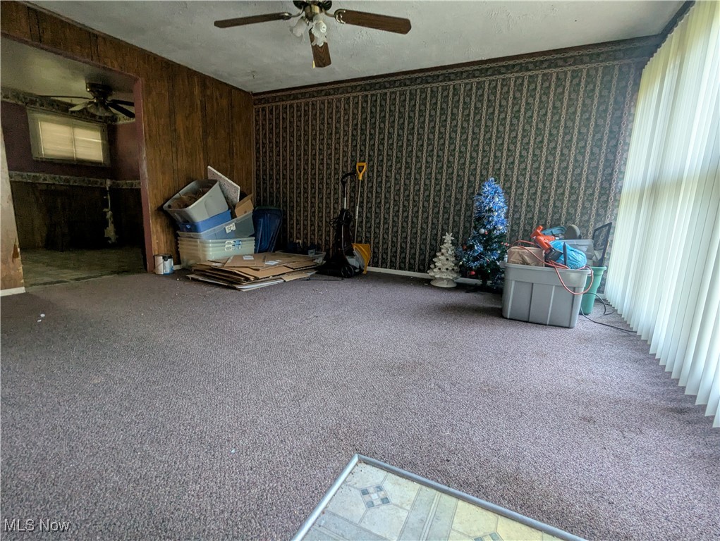 9884 Oakwood Drive