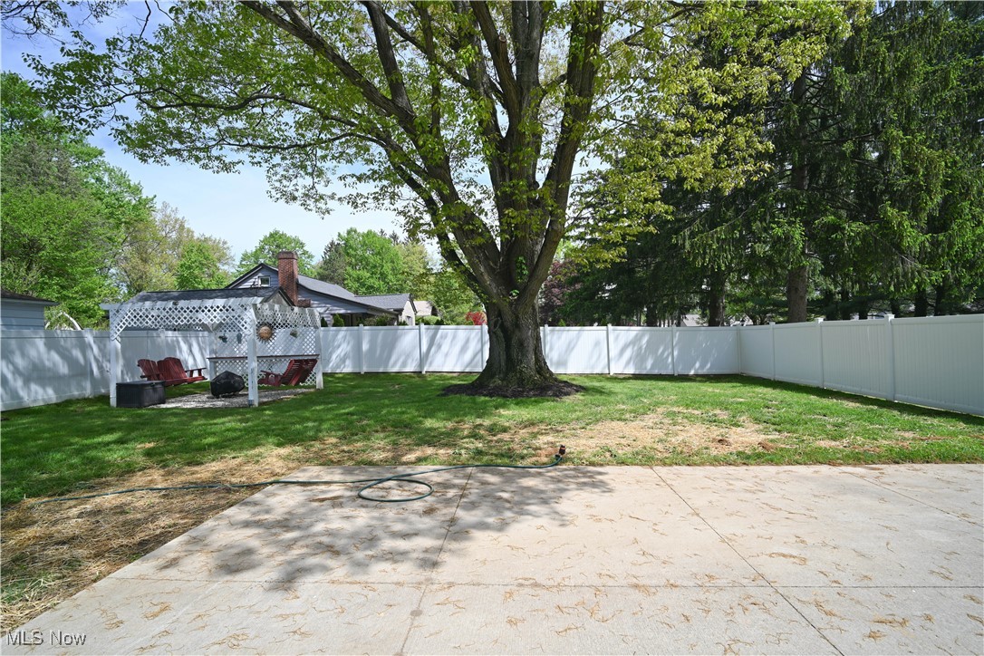1706 Mccollum Road, Youngstown, Ohio image 5