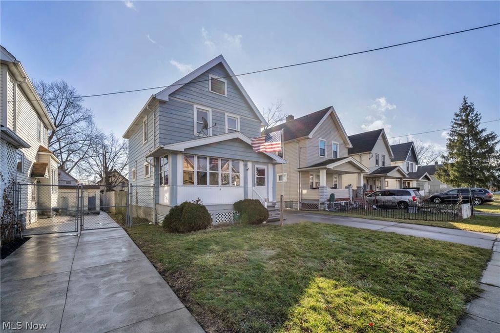 Photo of 3425 W 88th Street, Cleveland, OH 44102 (MLS # 5189088)
