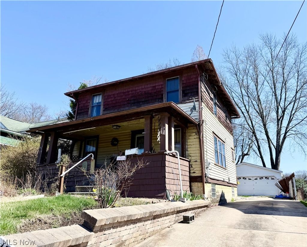 Photo of 677 Eastland Avenue, Akron, OH 44305 (MLS # 5199914)