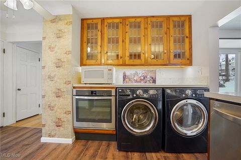 Tiny photo for 188 Grand Boulevard, Bedford, OH 44146 (MLS # 5169353)