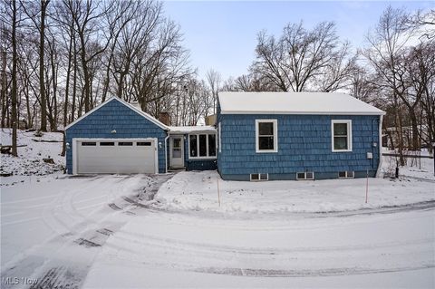 Tiny photo for 188 Grand Boulevard, Bedford, OH 44146 (MLS # 5169353)