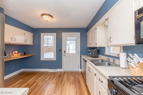 Tiny photo for 299 Inwood Boulevard, Avon Lake, OH 44012 (MLS # 5178342)