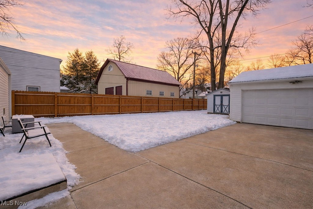 Inwood Beach - Residential