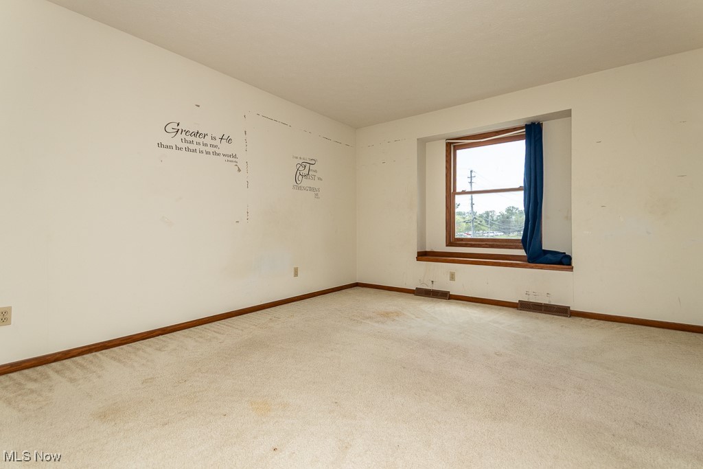 8391 Lanmark Drive, Mentor, Ohio image 25