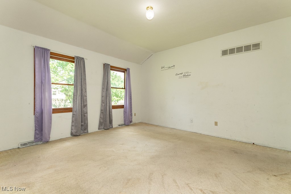 8391 Lanmark Drive, Mentor, Ohio image 28