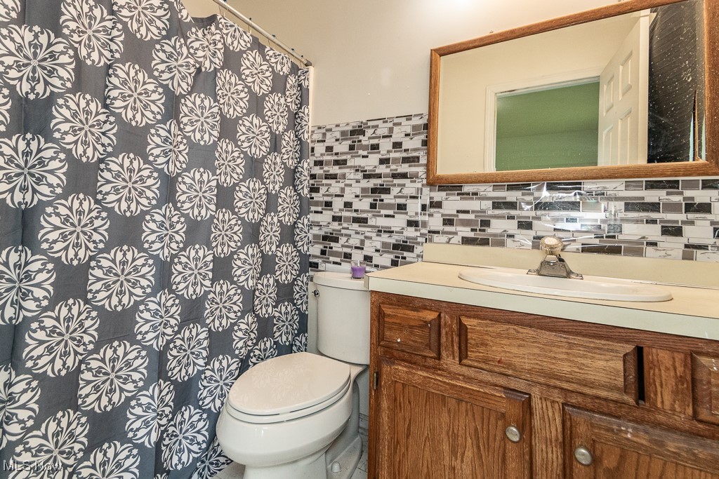 8391 Lanmark Drive, Mentor, Ohio image 30