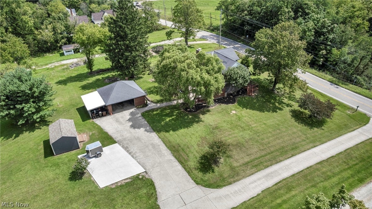 1511 Center Road