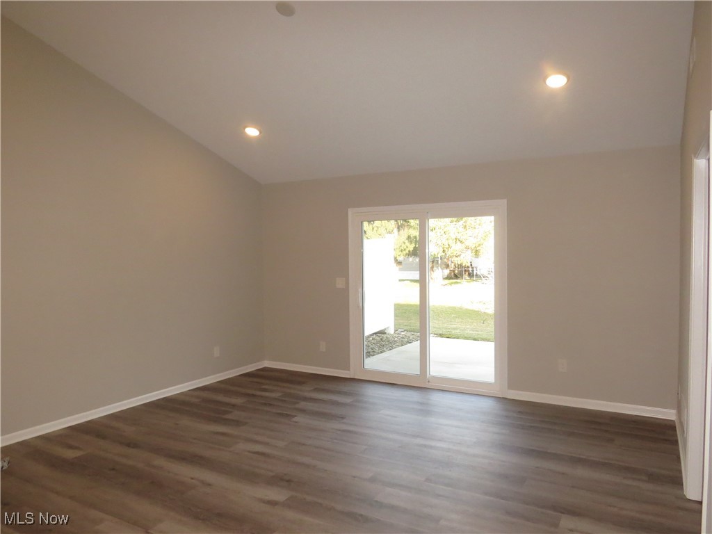 Painesville Township, Ohio 44077, United States, 2 Bedrooms Bedrooms, ,2 BathroomsBathrooms,Residential,Active,79982