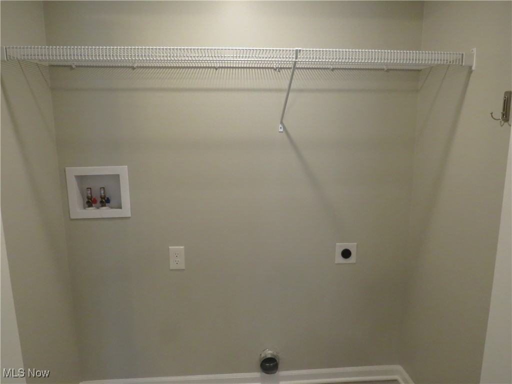 Painesville Township, Ohio 44077, United States, 2 Bedrooms Bedrooms, ,2 BathroomsBathrooms,Residential,Active,79982