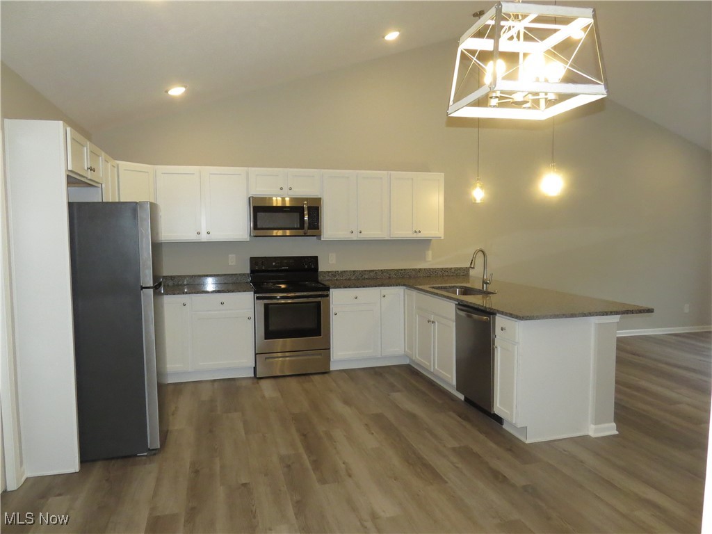 Painesville Township, Ohio 44077, United States, 2 Bedrooms Bedrooms, ,2 BathroomsBathrooms,Residential,Active,79982