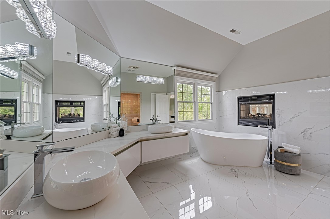 6442 Dorset Lane, Solon, Ohio image 31