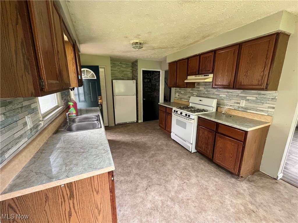 634 Goist Lane, Girard, Ohio image 5
