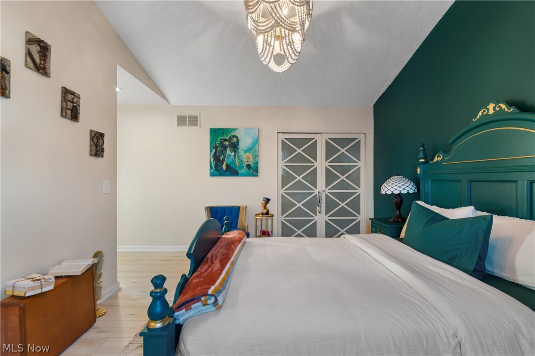 Beach Cliff 03 - Residential