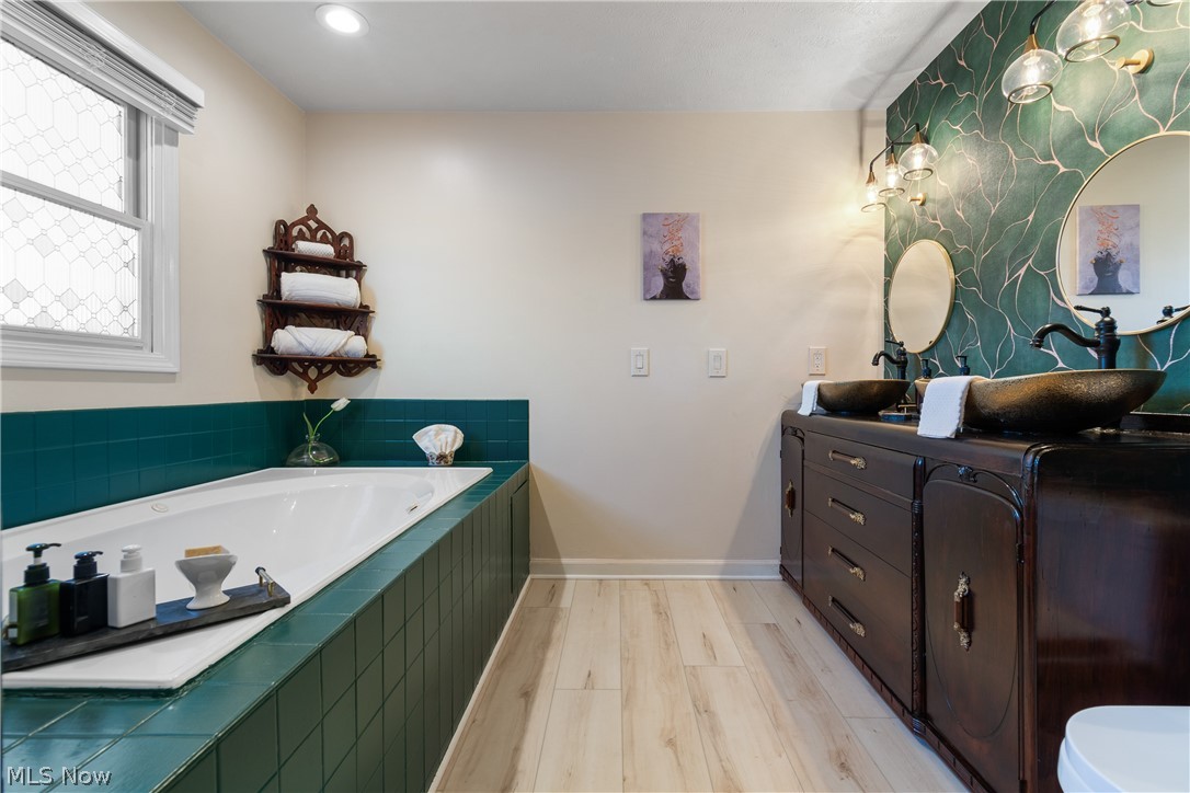 Beach Cliff 03 - Residential