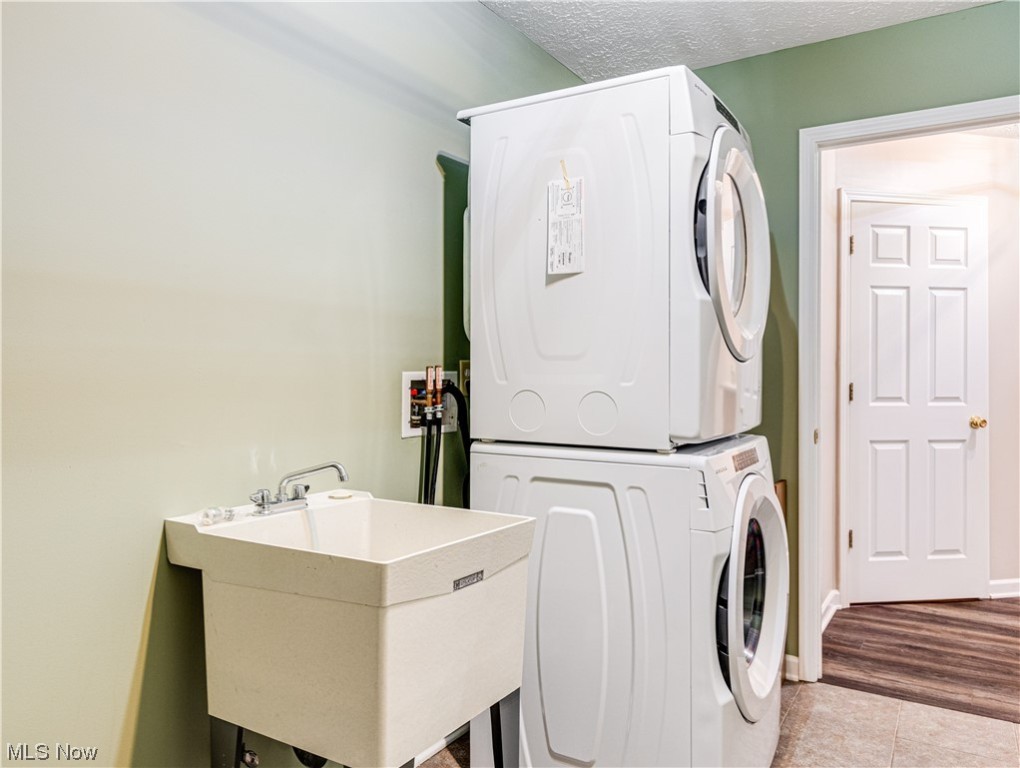 Hilltop Terrace Condo Ph 03 - Residential