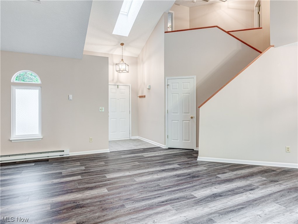 Hilltop Terrace Condo Ph 03 - Residential