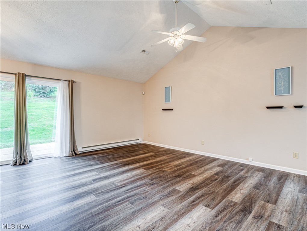 Hilltop Terrace Condo Ph 03 - Residential