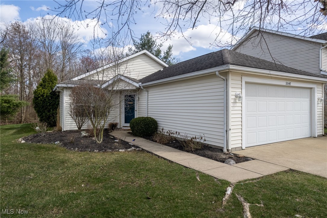 3547 Castleton Lane, Brunswick, Ohio image 1
