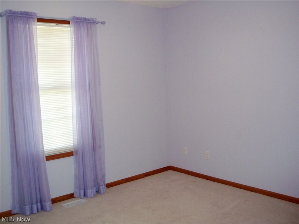 Roaming Rock Shores - Residential