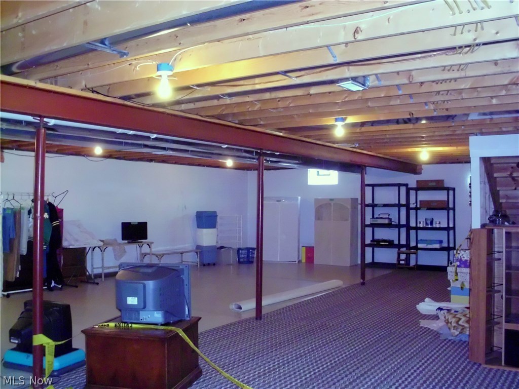 Roaming Rock Shores - Residential