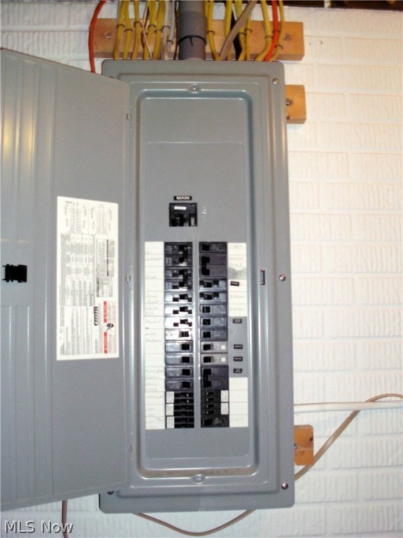 Roaming Rock Shores - Residential