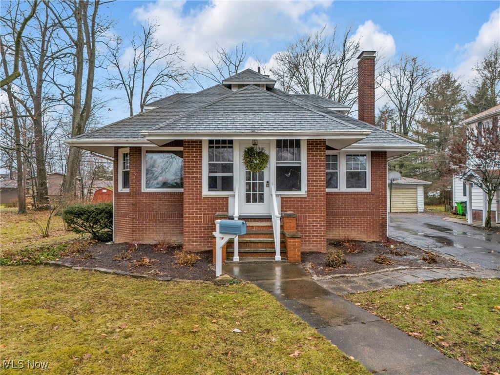 2815 Ridgewood Avenue, Alliance, Ohio image 1