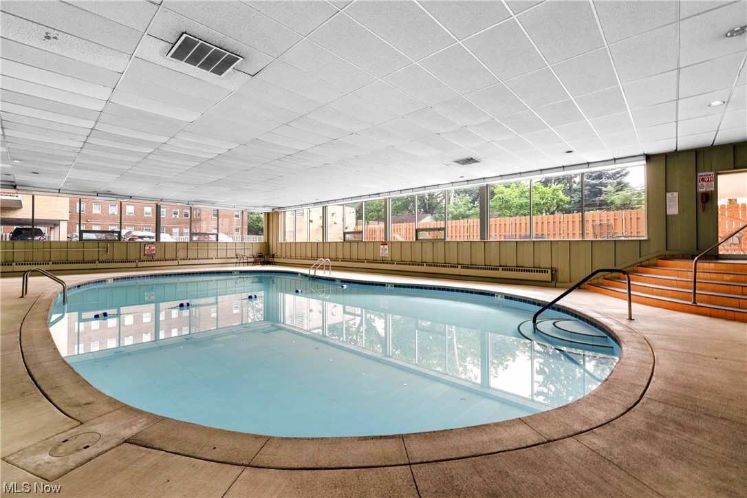 Lake Edge Condominiums - Residential