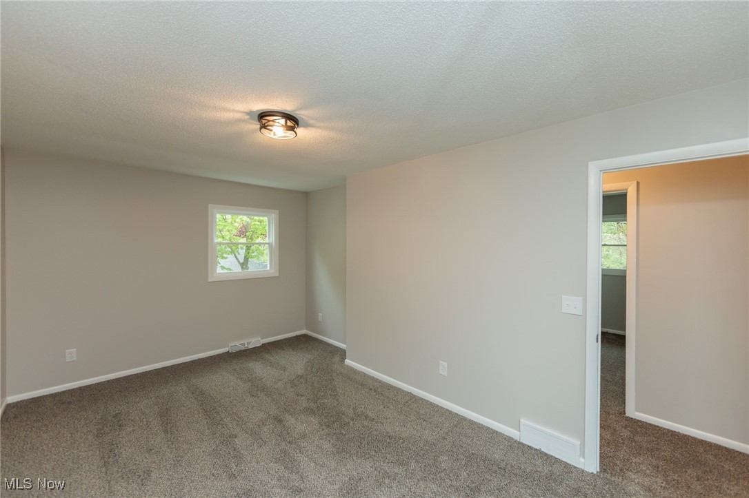 179 Burns Road, Elyria, Ohio image 28