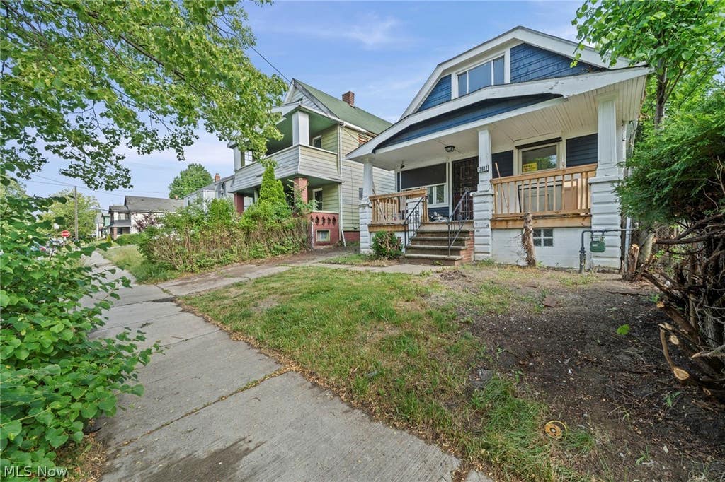 Photo of 12617 Imperial Avenue, Cleveland, OH 44120 (MLS # 5218477)