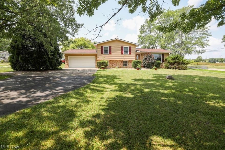 Nice 3 Bedroom Split Level on 1.5 acres of land in Atwater Township.  2 full baths, living room and family room with a pellet burning insert in the fireplace, kitchen and formal dining room.  Exterior features include an above-ground swimming pool and 2 wood decks.  2 car attached garage.  Furnace and Roof are less than 5 years old, hot water tank replaced 2 months ago.  Move in Ready!  Quick possession.  Seller looking at all offers!