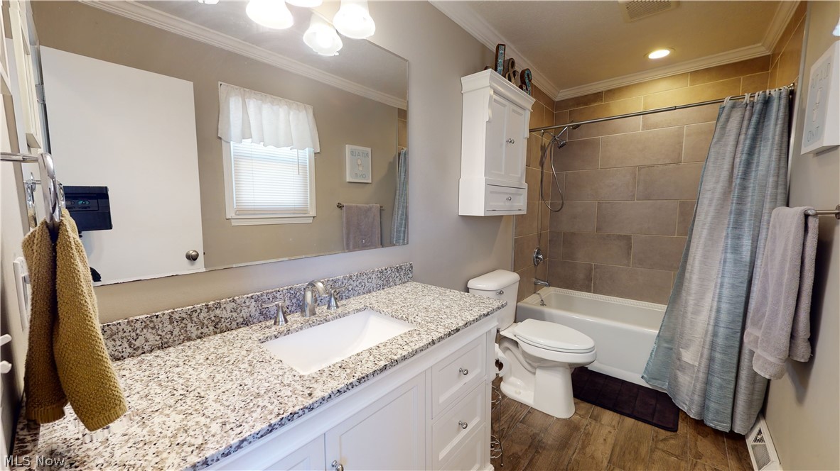 Mentor Beach Park 02 - Residential