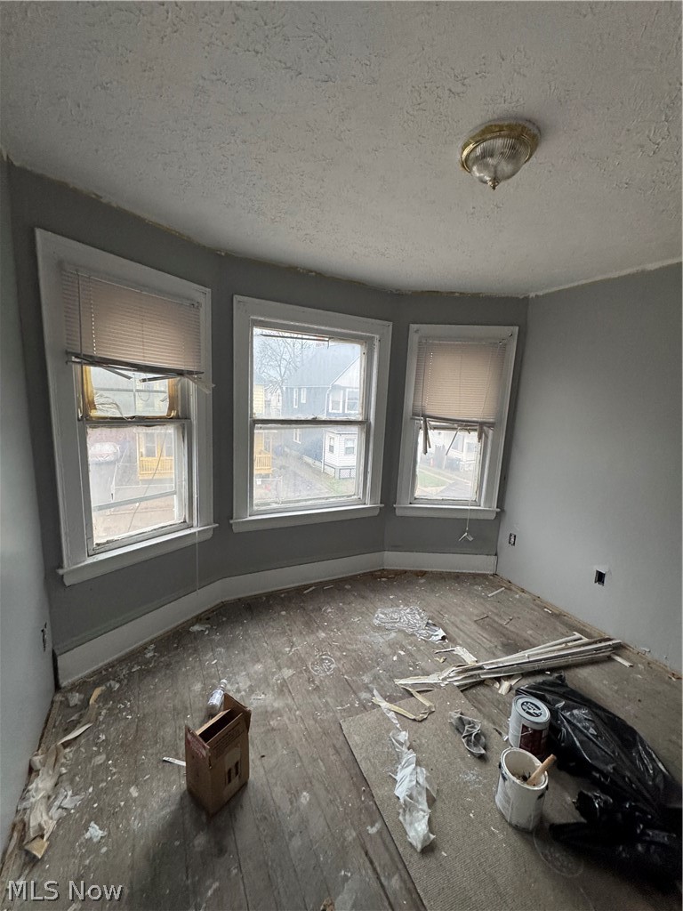 Curtis Ambler Realty Cos - Residential