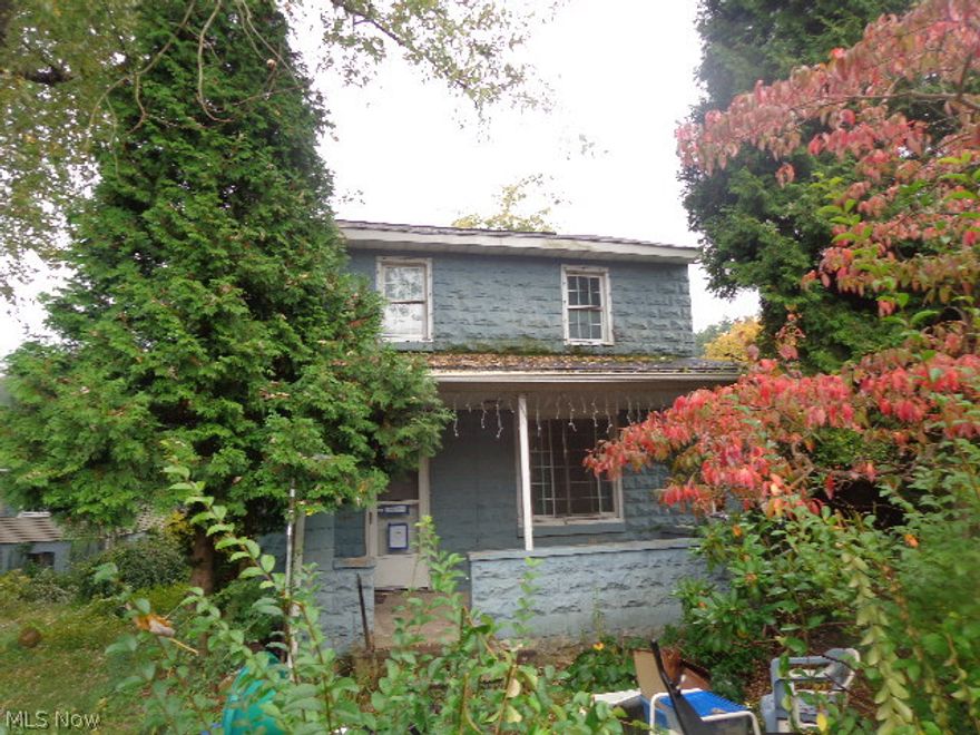 2 Story home with 3 bedrooms and 1 full bath. 1 car detached garage with additional living area above the garage. Property sold as is. No guarantees. No warranties. Must be pre-approved or show proof of funds.