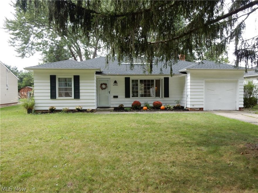 Welcome this one floor living, low maintenance home on an adorable tree lined street. This home has a large master bedroom and 2 additional bedrooms. 1 full updated bathroom, large living room and eat in kitchen. Utility room with a 1 car attached garage.  Huge completely fenced in back yard completes this lovely home. Newer roof in 2017, updated electric panel in 2018, new carpet and flooring in 2017, new refrigerator garbage disposal and kitchen sink faucet, new front and back Anderson storm doors. Schedule your showing!