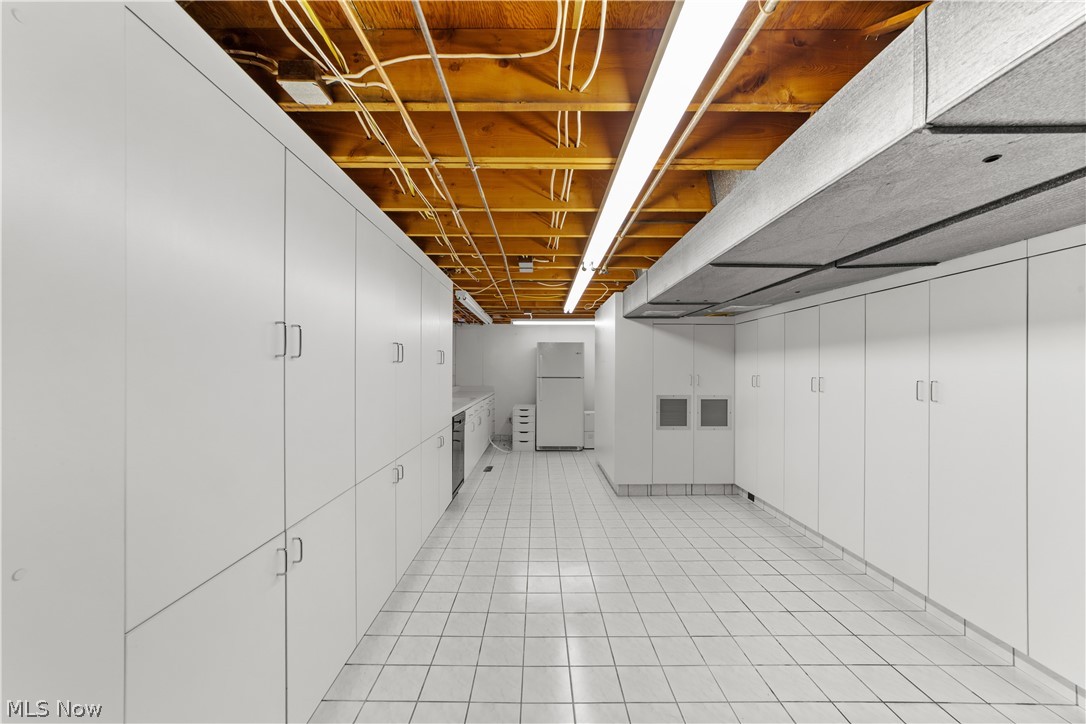 Gates Mills Blvd Estates - Residential