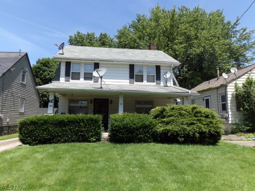 Beautiful 1 Bedroom, 1 Bath duplex located in Boardman! Boardman Local School District. Covered front porch, 1 car detached garage, spacious living room, kitchen w/appliances, and dining area.This will not last long MOVE IN READY! Monthly rent is $525.00 plus gas. Water, electric, and trash are included. Full deposit and first months rent required. No  smoking permitted. MUST SEE!