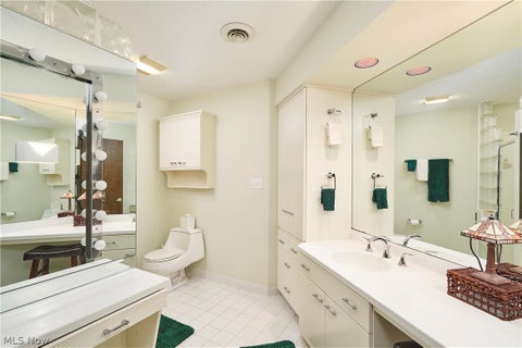 Tiny photo for 302 Hatch Road, Wadsworth, OH 44281 (MLS # 5254560)
